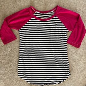 ButtercreamWomen's 3/4 Sleeve Tee with Fuchsia Sleeves and Striped Body